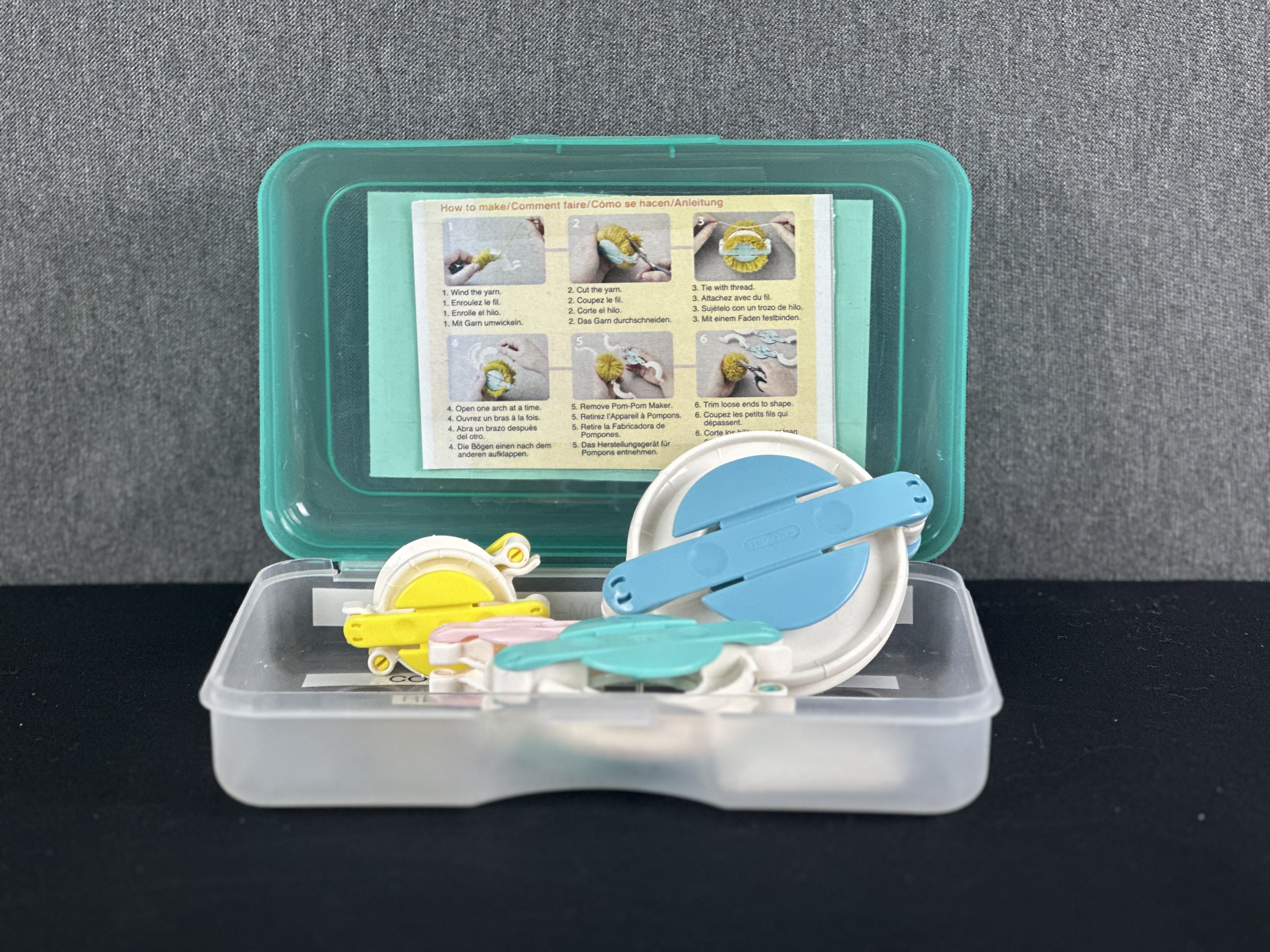 Pom-Pom Maker
