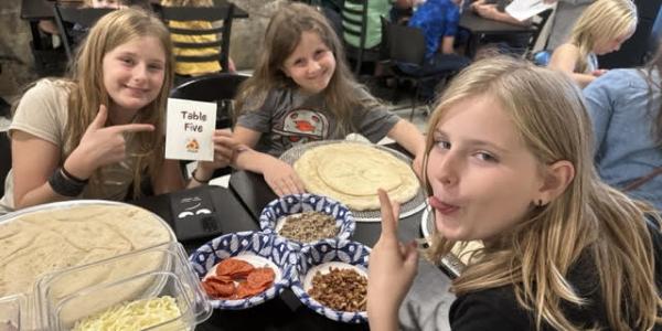 APL's Kids Can Cook Program spent time with Corwin and Cibo Pizza.